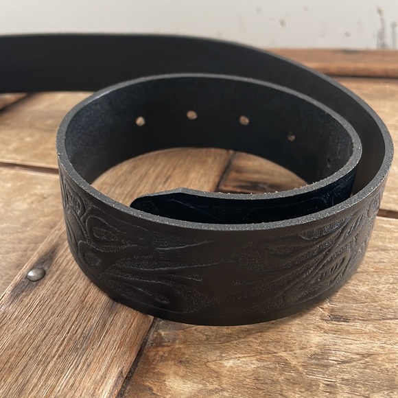 Black Leather Belt with Amethyst Buckle / Size M / Western Style - Picture 10 of 14